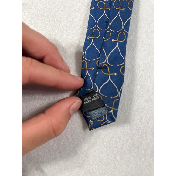 Rivetz of Boston Silk Necktie Blue Gold Chain Link Pattern Hand Made - Picture 4 of 4